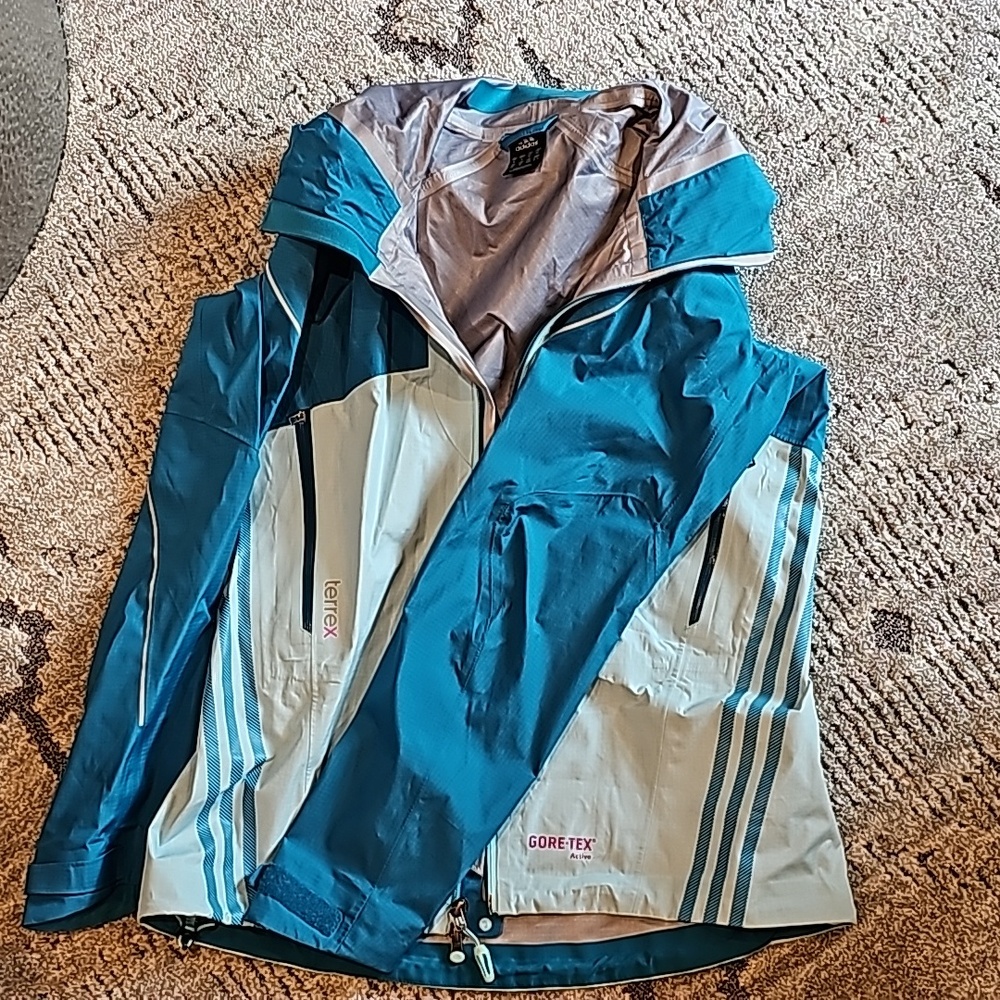 Adidas Gortex jacket women's M